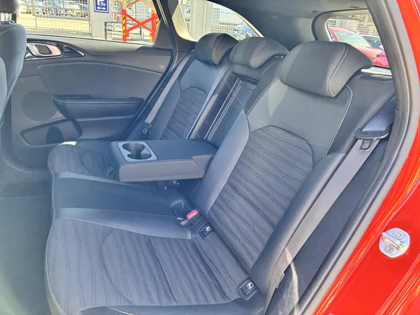 Kia Ceed 1.5T-GDi 118kW GT LINE AUTOMAT - foto 14