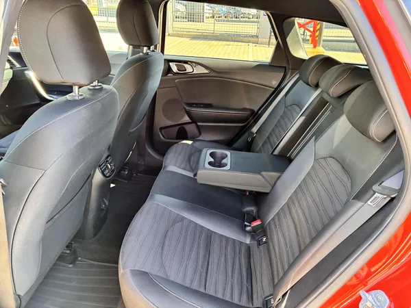 Kia Ceed 1.5T-GDi 118kW GT LINE AUTOMAT - foto 15
