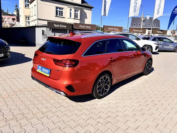Kia Ceed 1.5T-GDi 118kW GT LINE AUTOMAT - foto 7