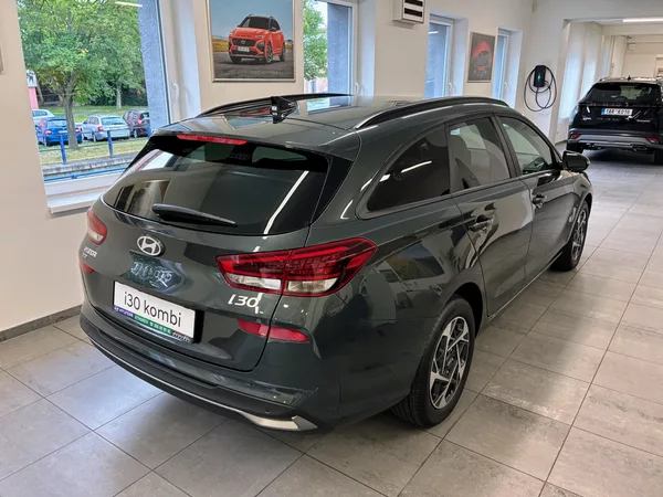 Hyundai i30 1,6 T-GDi 110kW DCT GO CZECH - foto 3