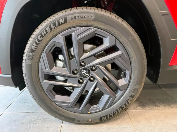 Hyundai Tucson 1,6 T-GDi 110kW GO CZECH + - foto 19