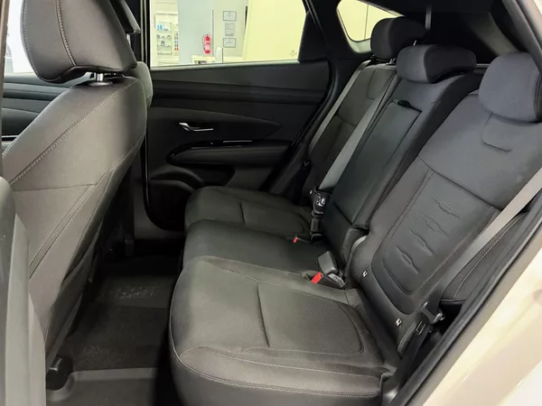 Hyundai Tucson 1,6 T-GDi 110kW GO CZECH + - foto 16