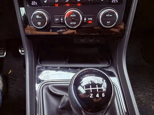 Seat Leon FR TSi 92kW KLIMA NAVI - foto 16