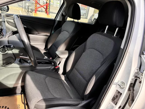 Hyundai i30 WG 1.5T-GDi 118kW SMART NAVI - foto 10