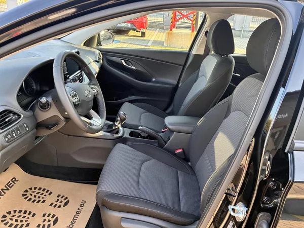Hyundai i30 1.5DPi 81kW COMFORT ALU - foto 11