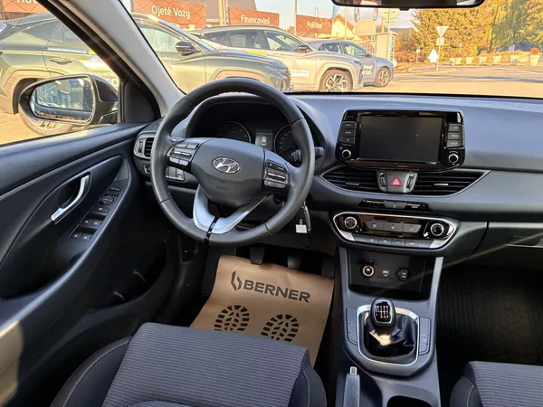 Hyundai i30 1.5DPi 81kW COMFORT ALU - foto 16