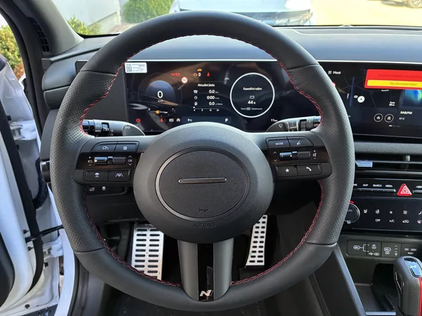 Hyundai Tucson 1,6 T-GDi 110kW DCT N-Line - foto 12
