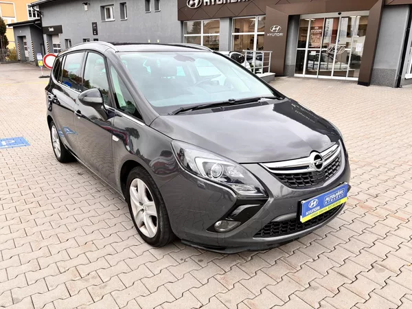 Opel Zafira Tourer 2.0CDTi 125kW AT 7MÍST