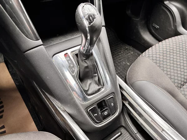 Opel Zafira Tourer 2.0CDTi 125kW AT 7MÍST - foto 22