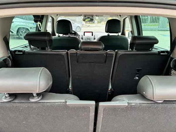 Opel Zafira Tourer 2.0CDTi 125kW AT 7MÍST - foto 27