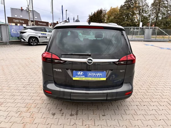 Opel Zafira Tourer 2.0CDTi 125kW AT 7MÍST - foto 6