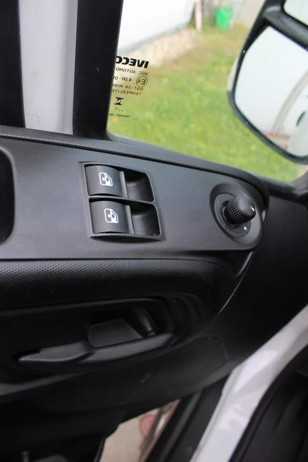 Iveco Daily 35S140 2,3 Hi-Matic Maxi+Klima - foto 17