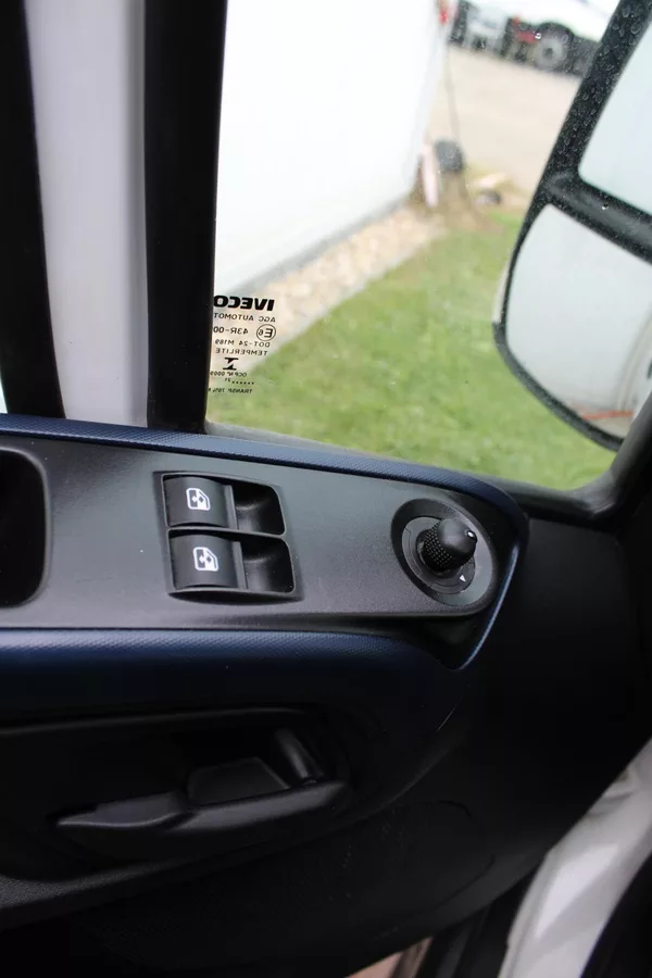 Iveco Daily 35S160 2,3 Hi-Matic Skříň+čelo - foto 17