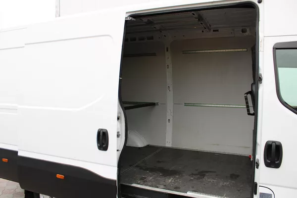 Iveco Daily 35S140 2,3 L2H2 Hi-Matic+Klima - foto 8