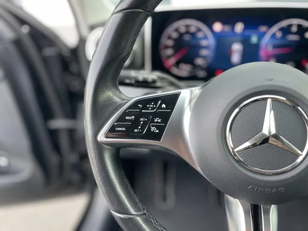 Mercedes-Benz Třídy C 220d 4Matic - foto 19