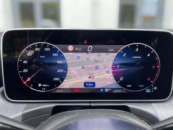 Mercedes-Benz Třídy C 220d 4Matic - foto 21