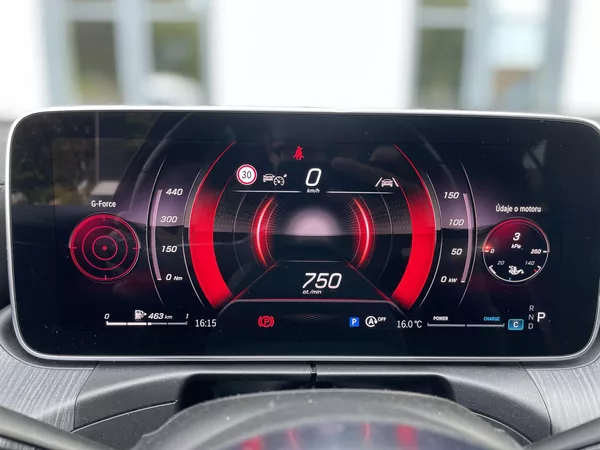Mercedes-Benz Třídy C 220d 4Matic - foto 25