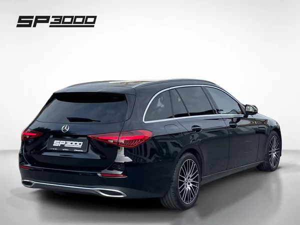 Mercedes-Benz Třídy C 220d 4Matic - foto 6