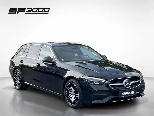 Mercedes-Benz Třídy C 220d 4Matic - foto 8