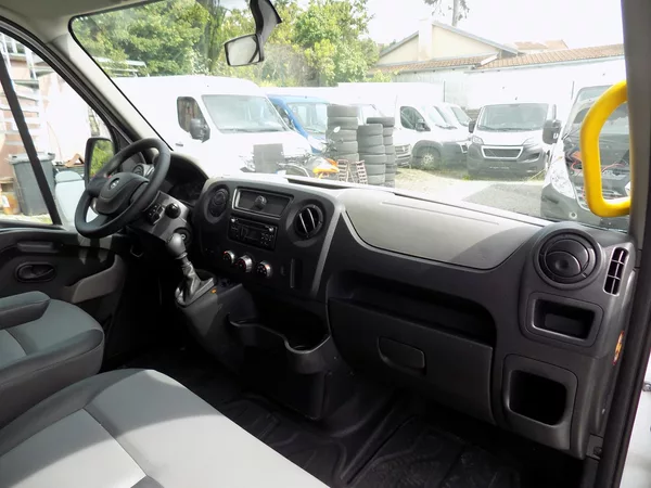 Opel Movano 2,3 CDTI 107 KW L1H1 9 MÍST - foto 31