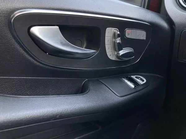 Mercedes-Benz Vito 119 CDI / Tourer Select / L / - foto 17