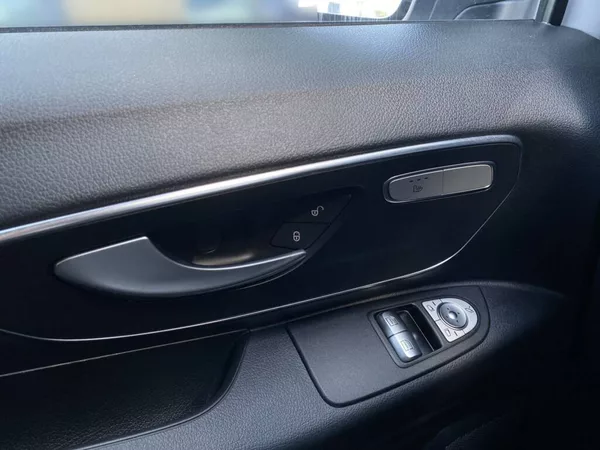 Mercedes-Benz Vito 119 CDI / Tourer Select / L / - foto 19