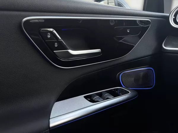 Mercedes-Benz GLC 220 d 4MATIC - foto 17