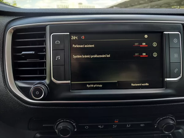 Opel Vivaro e - foto 16