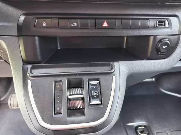 Opel Vivaro e - foto 18