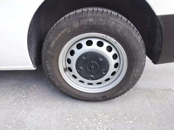 Opel Vivaro e - foto 25
