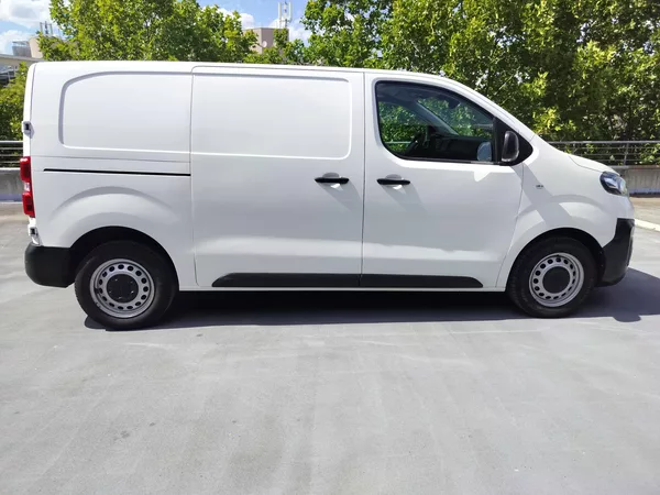 Opel Vivaro e - foto 8