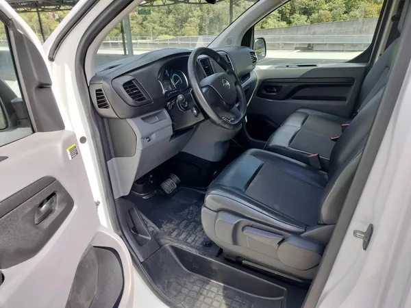 Opel Vivaro e - foto 9