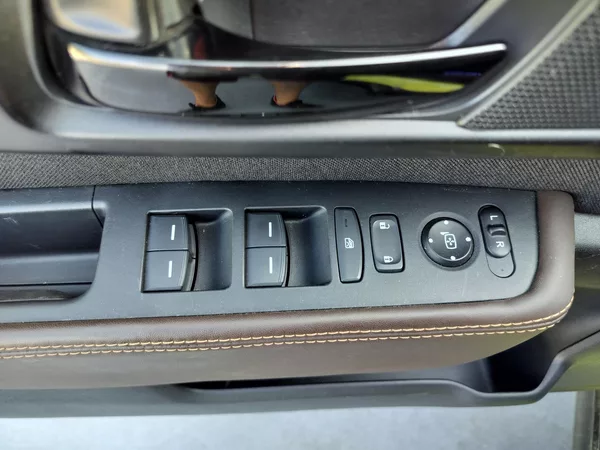 Honda e Advance, kůže - foto 10