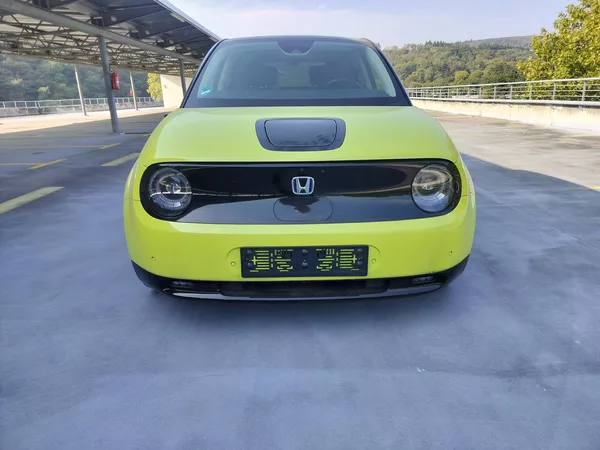 Honda e Advance, kůže - foto 2