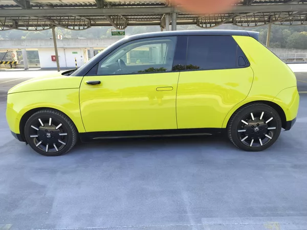 Honda e Advance, kůže - foto 4