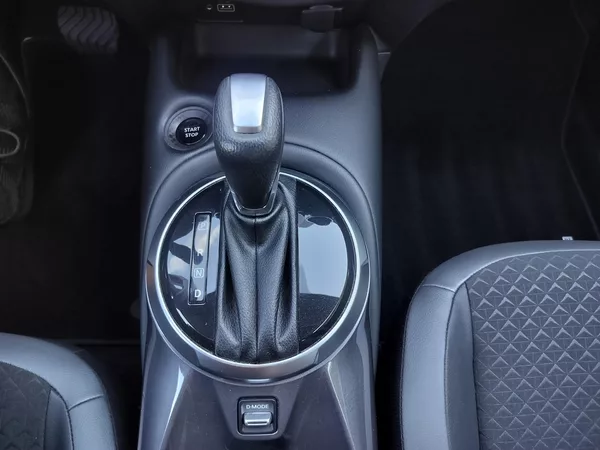 Nissan Juke 1.6 Hybrid - foto 18
