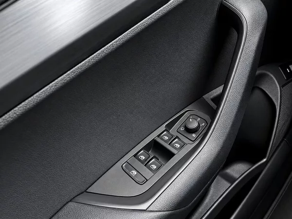 Škoda Karoq 1.5 TSI 110 kW DSG STYLE - foto 31