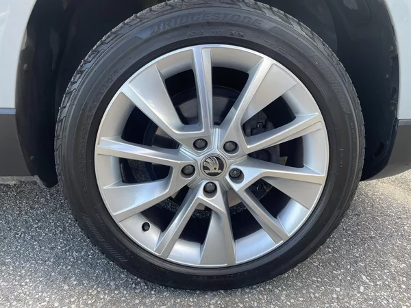 Škoda Karoq 1.5 TSI 110 kW DSG STYLE - foto 41