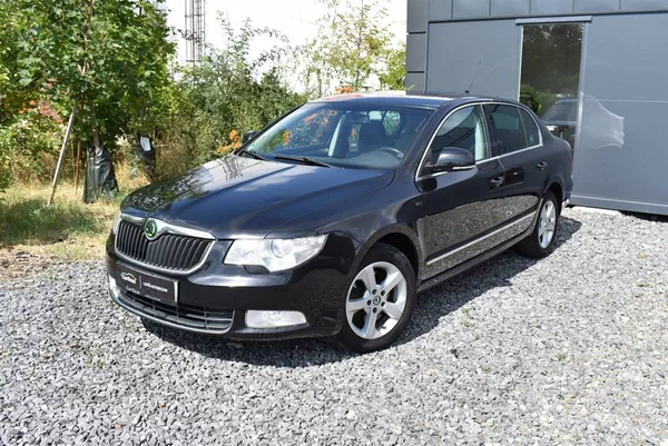 Škoda Superb 2,0 TDI SERVIS STK NOVÉ DSG!