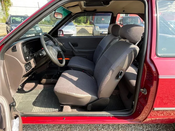 Ford Escort 1.6D 40Kw*VELMI ZACHOVALÍ STAV - foto 13