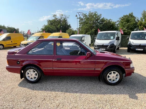 Ford Escort 1.6D 40Kw*VELMI ZACHOVALÍ STAV - foto 9