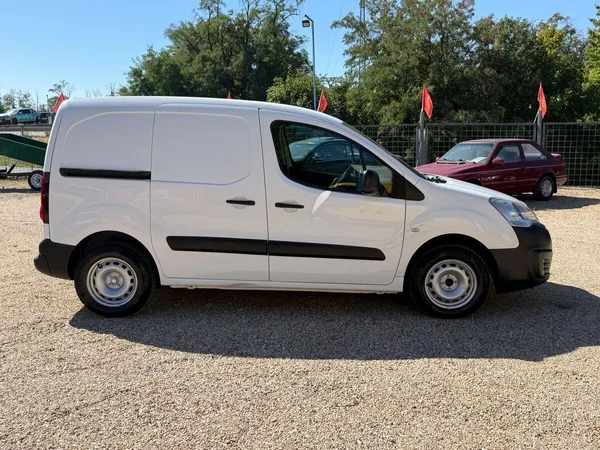 Citroën Berlingo 1.6HDI 73kw*DPH* - foto 12