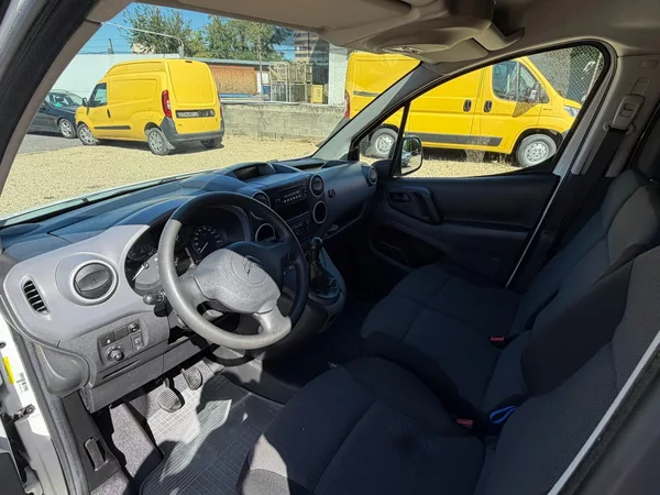 Citroën Berlingo 1.6HDI 73kw*DPH* - foto 17
