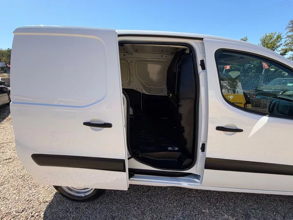 Citroën Berlingo 1.6HDI 73kw*DPH* - foto 20