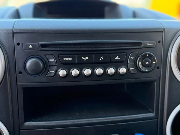 Citroën Berlingo 1.6HDI 73kw*DPH* - foto 24