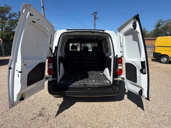 Citroën Berlingo 1.6HDI 73kw*DPH* - foto 5