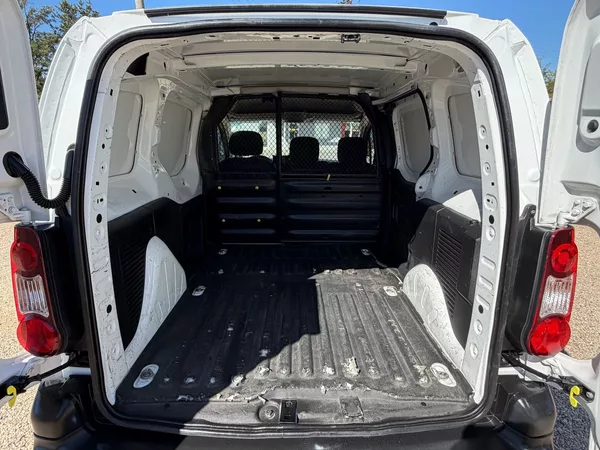 Citroën Berlingo 1.6HDI 73kw*DPH* - foto 6
