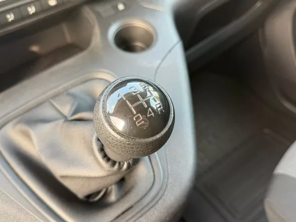 Toyota 1.5D-4D 75kW*L2H1*CZ*144tisKM - foto 19