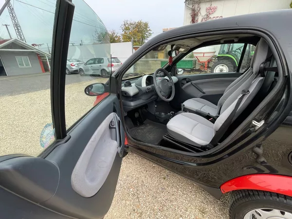Smart Fortwo 0.6i 40kW - foto 10