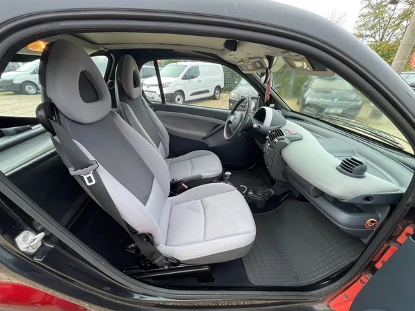 Smart Fortwo 0.6i 40kW - foto 16